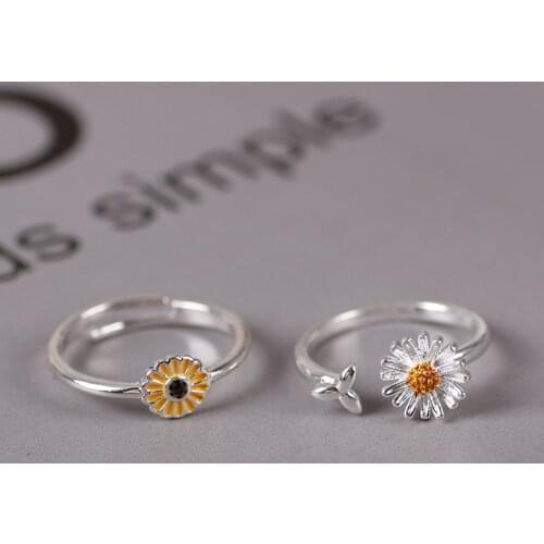 2021 New Rings For Women White Daisy Flower Enamel Adjustable Opening Engagement Anillos Fashion Charm Ladies Jewelry Party Gift
