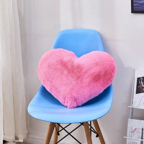 2021 New Hot Sale Rabbit Hair Heart-shaped Fur Cushion Pillow Cover Acrylic Rabbit Hair Pillow Case