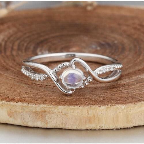 Fashionable and popular simple artificial Moonstone with small ring womens wedding ring jewelry size 6-10