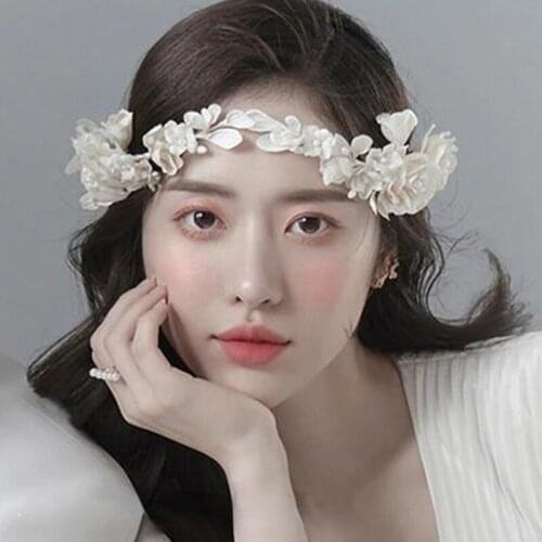 New Handmade Beige Petals Headband Headdress Bride Wedding Dress Wedding Photography And Makeup Styling