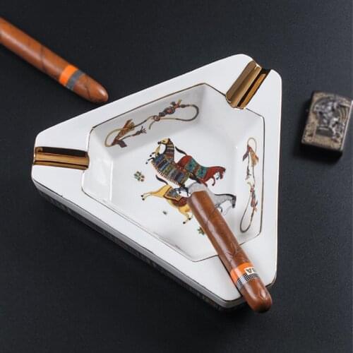 European Horse Pattern Ceramic Cigar Ashtray 3 Rest Holder Travel Cigarette Ashtrays Home Portable Luxury Outdoor Cigars AshSlot