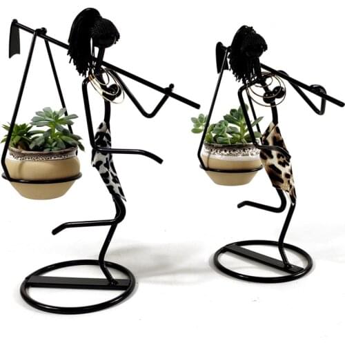 Modern Simple Candle Holders Nordic Metal People Art Desktop Ornaments Decoration Chandelier Bougeoir Coffee Table Decor BS50CH