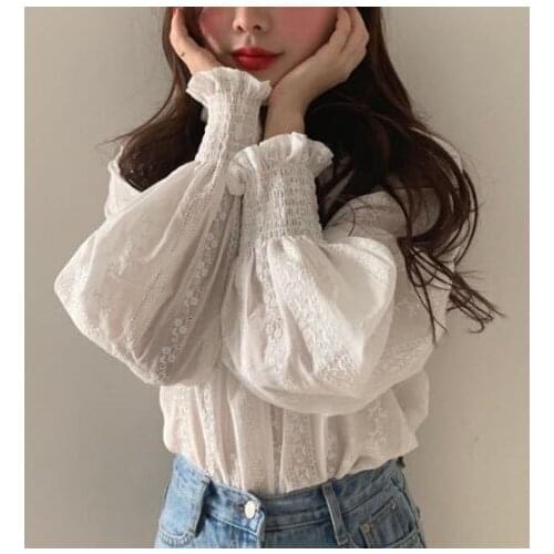 2021 korean elegant floral print women blouse Vintage lantern sleeves lace white sweet ladies shirts Casual femme tops modis