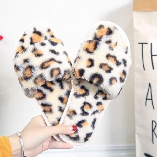 Winter Fashion Personality Leopard Print Plush Slippers Female Students Flat-Bottom Non-Slip Indoor Warm All-Match Home Shoes