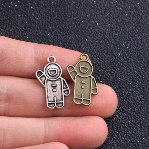 14PCS 15*23mm New Product Two Color Astronaut Charms Alien Pendant Jewelry Metal Alloy Jewelry Marking