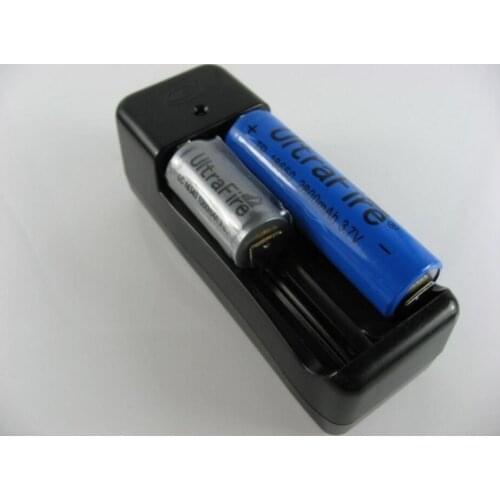 1PCS Huangao Universal Charger 18650 Smart Dual Slot Dual Charger No. 5 No. 7 NiMH Battery 1.2