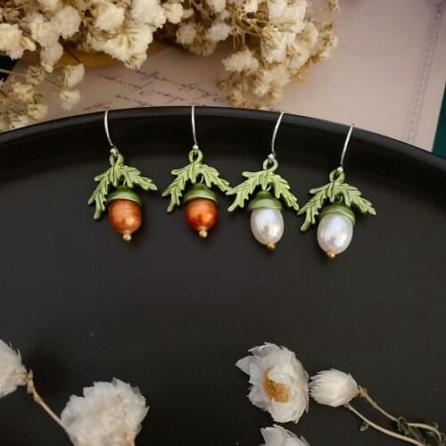2020 Top Fashion Rushed Earing Retro Literature Fresh Forest Hazelnut French Light Luxury Baroque Freshwater Pearl 925 Earrings