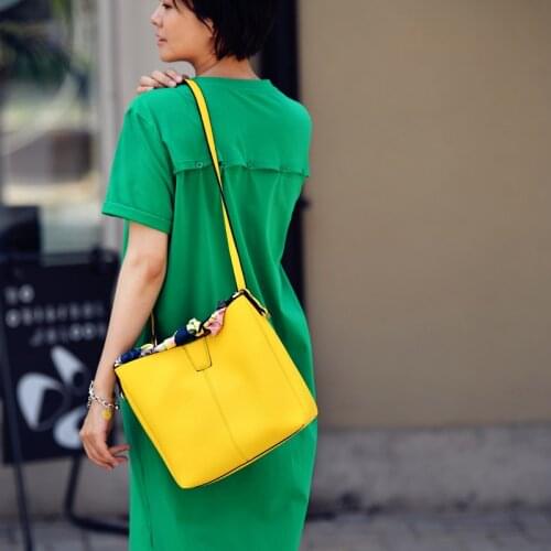 MICOCO D2105C Simple and stylish silk bandage Pure color Inclined shoulder bag The hand bags