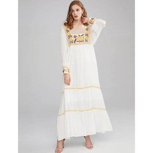 Summer new Bohemian travel holiday beach dress rural style embroidered square collar dress han version loose dress