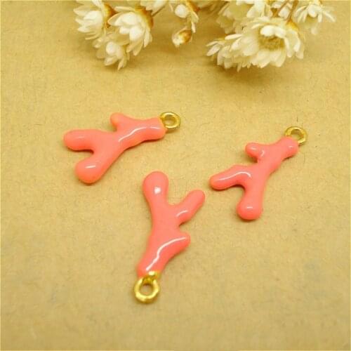 Cute Pink Irregular Branch Pendant Elegant Chicken Feet Charms DIY Accessories For Handmade Women Jewelry Necklace Bracelets