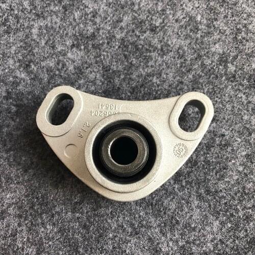 Right Side Torque Rod Engine Holder Mount Bracket Bushes For V70 2002-2004 XC90 2003-2012 S80 2000-2005 8666204