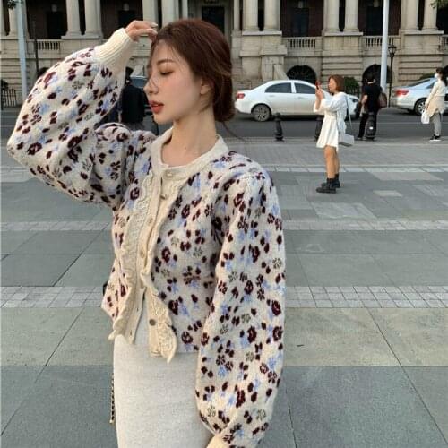 Retro Jacquard Knitting Sweater Cardigan Jacket Female Autumn Spring New Style Loose Outwear Short Sweater Long Sleeve Thickened