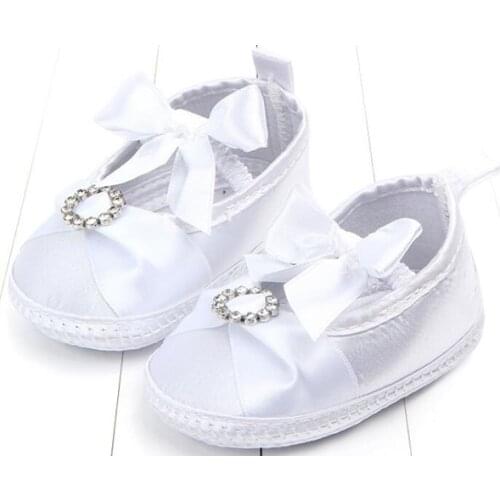 Baby girls shoes newborn white satin lace infant shoes prewalkers little girls crib shoes nonslip christenning wedding crystal