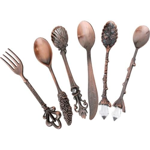 6PCs/ Set Europe Type Palace Ancient Vintage Costly Spoon Coffee Spoon Scoop Tableware Set Utensilios de cozinha criativo
