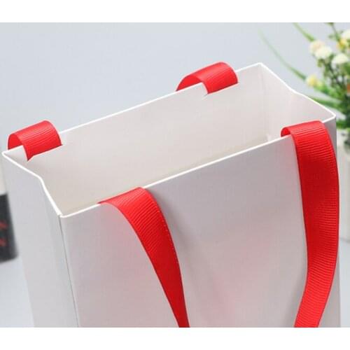 China Manufacturers Customised Logo Design Printed Wedding Cheap Small Luxury Paper Gift Bags With Handles --XP2019
