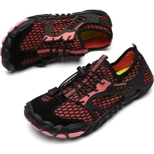 Men Sneak Wading Shoes Big Size Water Shoes Quick-Dry Breathable Outdoor Sports Wearproof Beach Sneakers 36-47 Hiking Shoes
