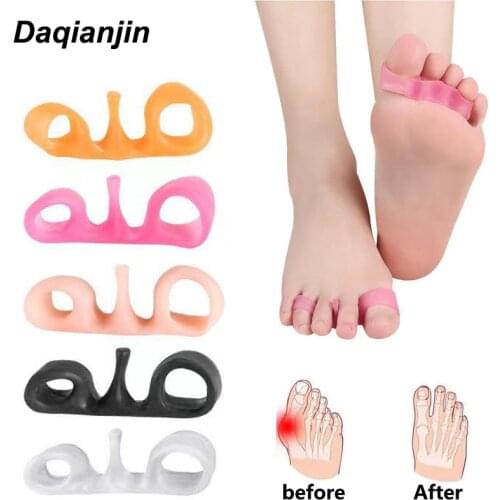 Silicone Two Hole Toe Separator Hallux Valgus Corrector Spacers Toe Overlap Straightener Men Women Pedicure Protector Foot Care