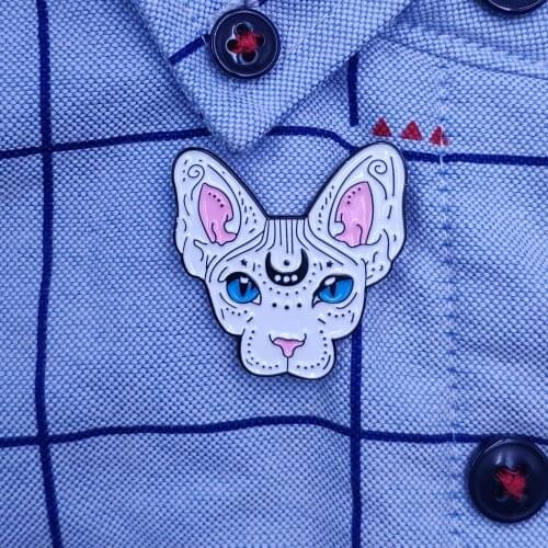 Hot Sale Cute Sphynx Cat Enamel Lapel Pin Brooch Animal Badge Backpacks Button Clothes Xmas Gift CE001
