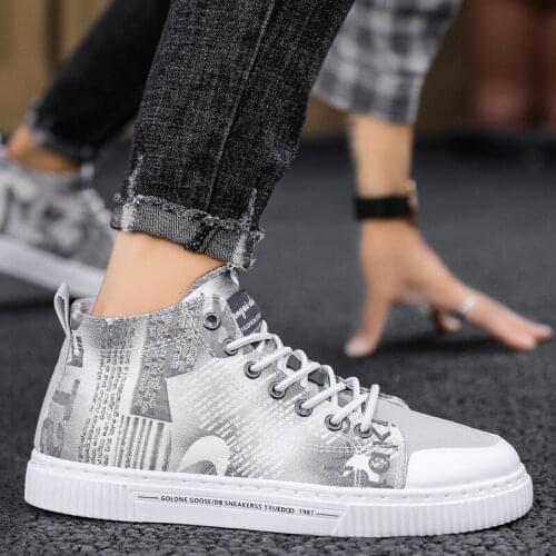 Mens shoes new canvas high-top shoes mens casual cloth shoes fashionable and comfortable sports shoes hip-hop hip-hop shoes