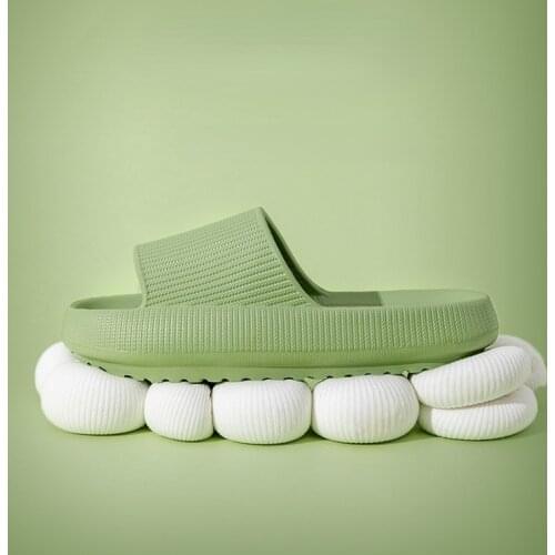 Super Thick Soft Bottom Plastic Slippers for Men and Women Indoor Slippers for Home Non-slip Couple Slippers for Summer Wear LZD