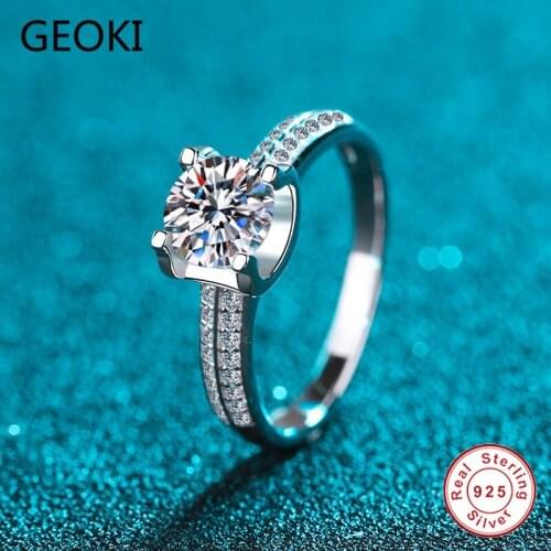 Geoki Passed Diamond Test Perfect Cut 1 CT 4 Claw Head Moissanite Ring 925 Sterling Silver Diamond Rings Women Luxury Jewelry