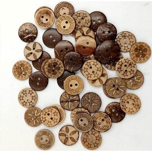 100Pcs/pack Eyed Buttons Handmade Round Shape DIY Buttons 18MM Carved Sewing Button Craft Decoration 2 Holes