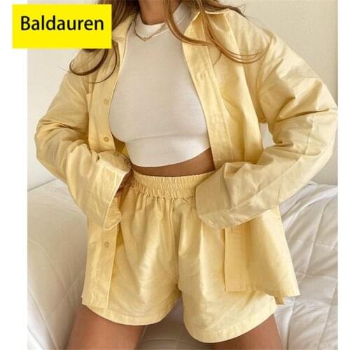 Mini shorts set two-piece 2021 casual womens solid color casual wear summer sportswear shorts set long-sleeved shirt top