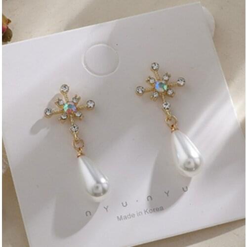 New fashion crystal pearl cross earrings 2020 Korean romantic French palace pearl elegant ladies jewelry earrings crystal earrin