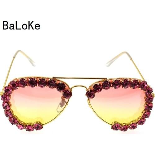 Fashion Sunglasses Women Decorative Rhinestones Fashion Brand Design Glasses Oversize Frame Eyewear lens Sunglasses