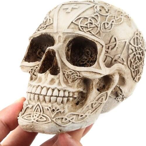 Cross Skull Sculpture Crafts Creative Pattern Retro Skull Resin Model Ornaments Home Bar God Faith Strength Skeleton Decoration