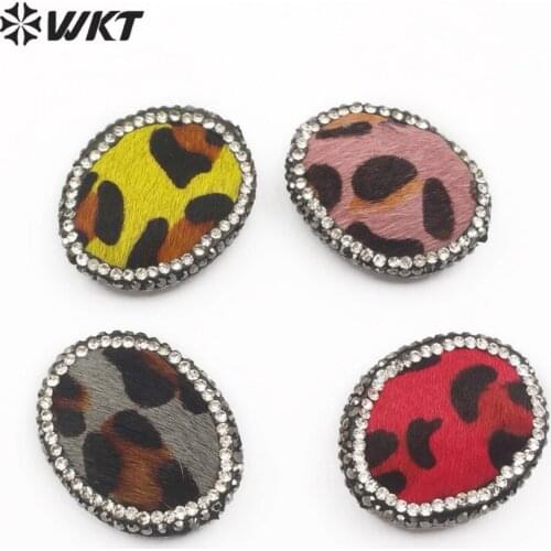 NP374 New Design Beautiful Leather Oval Jewelry Accessories With R hinestone Beads Trim The Edges To Make Elegant Jewelry