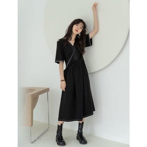 Summer Dress The New Temperament V-neck dress embroidery Petal cuffs French Retro Little black dress long dress