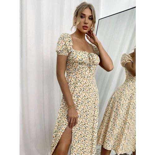 2021 Sexy Womens Dress Gentle Wind Summer Casual Split Puff Sleeve Floral Short Sleeve V-neck Large Swing Harajuku Dresses