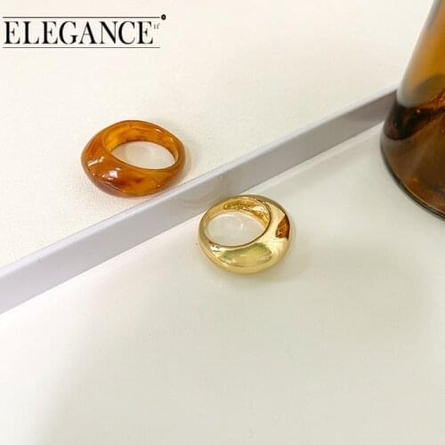 Elegance 2021 Vintage Resin Geometric Big Round Gold Metal Rings Sets Transparent for Women Party Jewelry Gifts Accessories