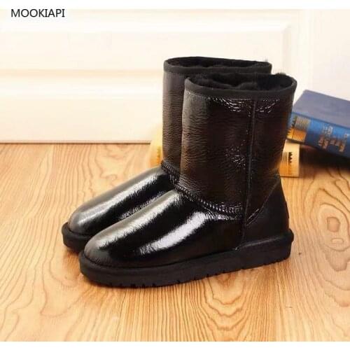 2019 Chinas highest quality mens snow boots, real sheepskin, natural wool, classic mens shoes in the middle, free delivery