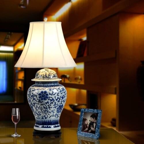 Vintage chinese bedroom living room wedding table lamp Jingdezhen porcelain ceramic table lamp art blue white ceramic table lamp