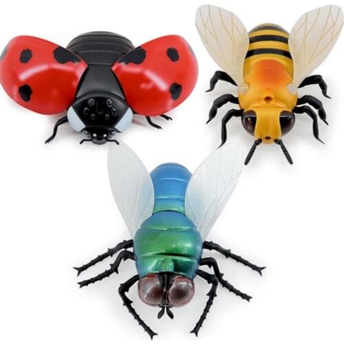 Remote Control Eco-Friendly Infrared Simulation Insect Trick Toy Giant Fly Honeybee Ladybug Fun Gifts for Kids Friend