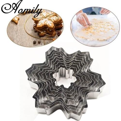 Amoliy 9pcs Stainless Steel Snowflake Fondant Mold Cake Chocolate Plunger Sugar Craft Cutter Mold Christmas Cake Decorating Tool