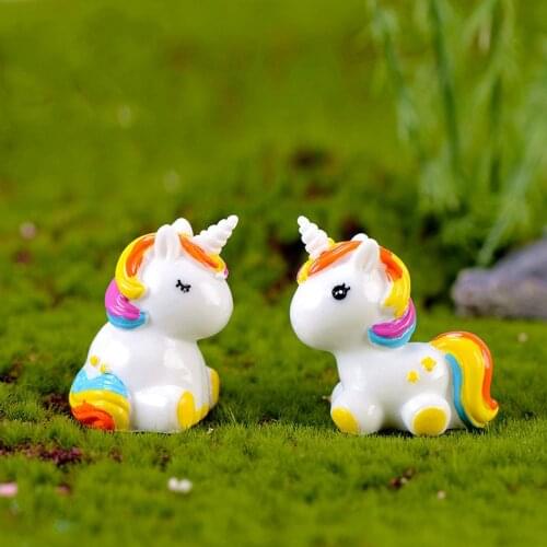Cute Resin Unicorn Ornament Family Micro Landscape Decoration Mini Unicorn Crafts Miniatures Figurines for Home Decor