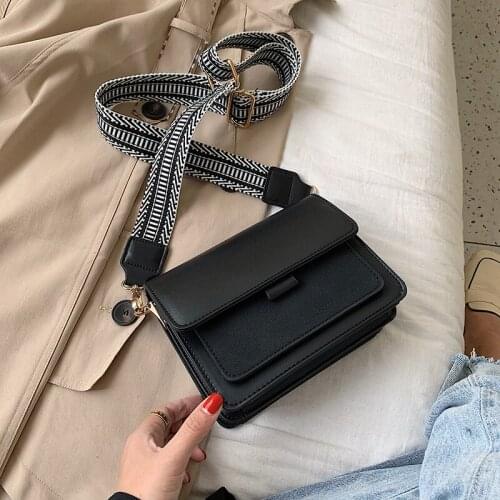 2021 New Lady Messenger Bags Wide Shoulder Strap Lady Shoulder Bag Fashion Small Square Bag Casual Mobile Phone Bag Wallet