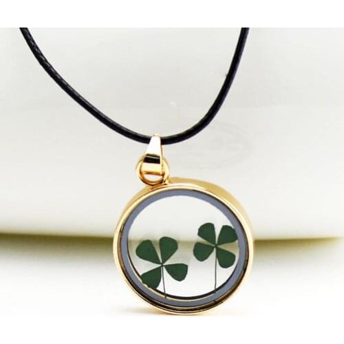 2020 New Fashion Dried Clover Transparent Disc Dangle Necklace Office Party Jewelry For Female Fashion Accessories Jewelry