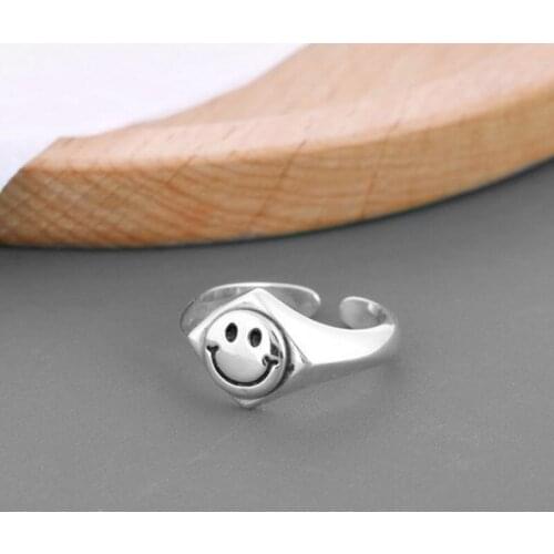 Miuoxion Retro Rhombus Smiles Ring Simple Fashion Personality Jewelry For Women Feature Namour Charm Couple Gift All Seasons