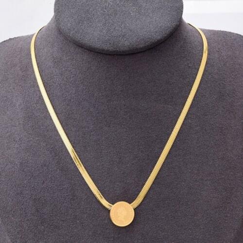 316L Stainless Steel Round Queen Pendant Charm Snake Bone Chain Choker Necklace For Women Fashion Fine Jewelry Gifts SAN714