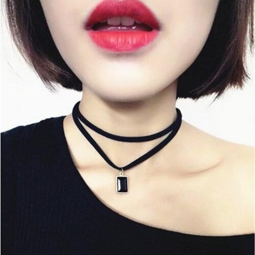 New fashion multi-layer black imitation leather pendant necklace Gothic chain charm retro necklace womens favorite jewelry