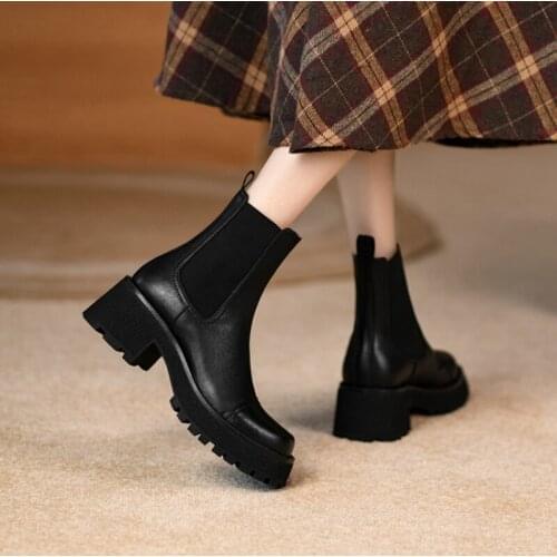 New Autumn/Winter Women Boots Round Toe Platform Shoes Women Split Leather Chunky Boots Solid Black Boots Casual Platform Shoes