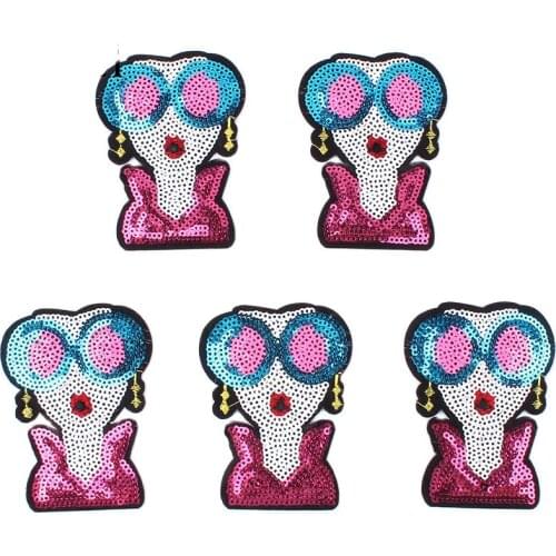 10pcs/lot Quality Sequined Patches Iron On Embroidered fashion Girl Stickers Jeans Clothing Garment Fabric Appliques DIY Badge