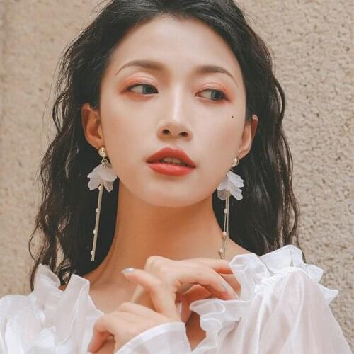 2021 earrings, flowers, pearls, new trendy design, fairy, niche high-end earrings, chain tassel earrings, female