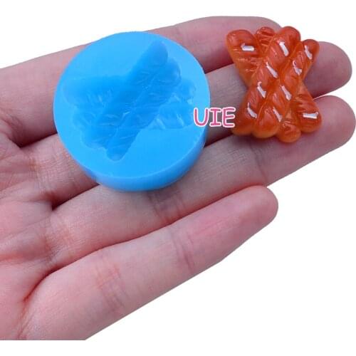 GYL485U 24.5mm x 19.5mm Bread Silicone Mold Fondant Cake Decoration Candy Resin Clay Earrings Necklace Craft Soap Candle