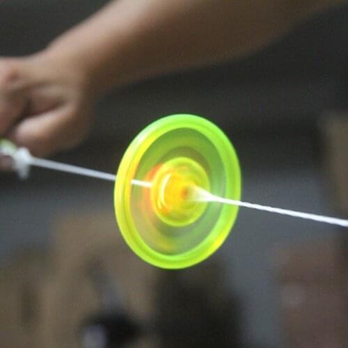 2021 Rushed Hand Pull Luminous Flashing Rope Flywheel Toy Led Light Up Toys Novelty For Childrens Birthday Gift Random Color