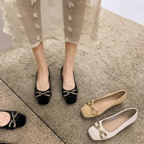 Womens Shoes Single Shoes 2021 New Style Spring and Autumn Fashion Retro Square Toe Shallow Mouth Thick Heel Low Heels